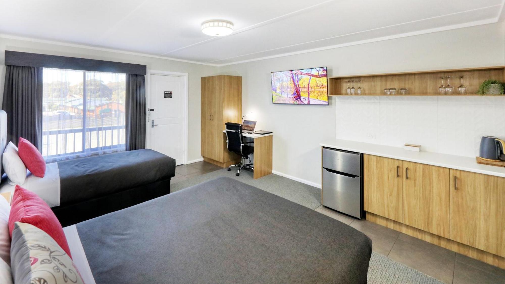 Deniliquin Motel エクステリア 写真