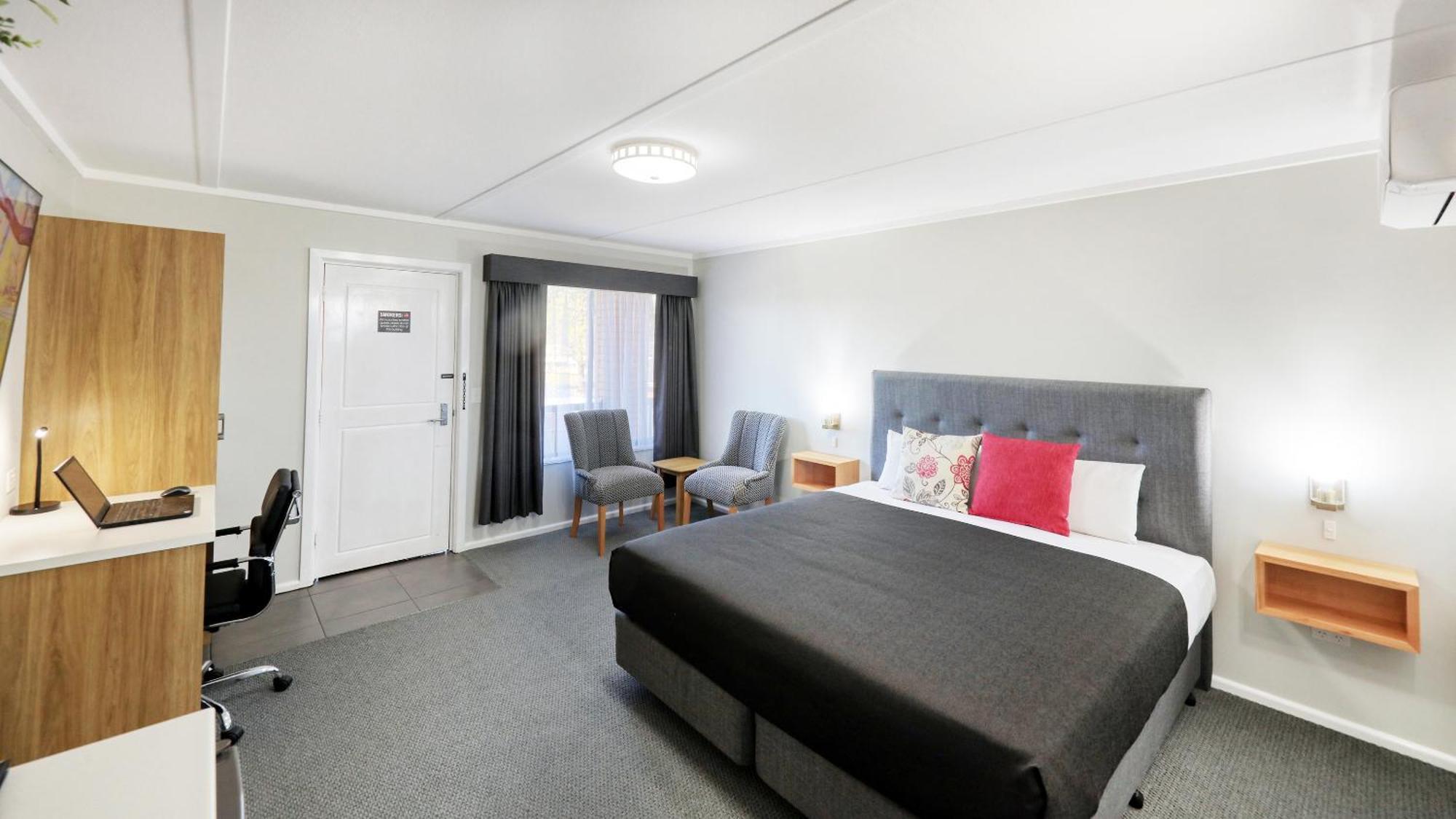 Deniliquin Motel エクステリア 写真