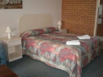 Deniliquin Motel エクステリア 写真
